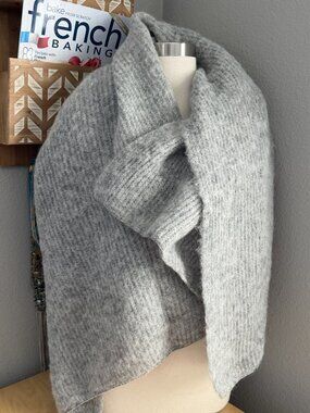 Varma The Warmth Of Iceland Pure Wool Mohair Wrap Blanket Scarf 60" Square NEW